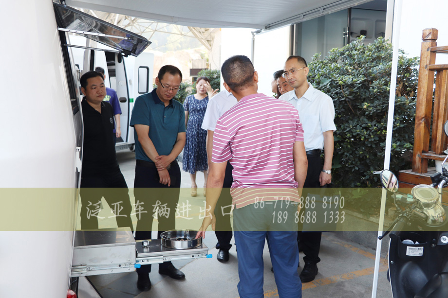 <strong>张副市长一行来我司指导工作</strong>