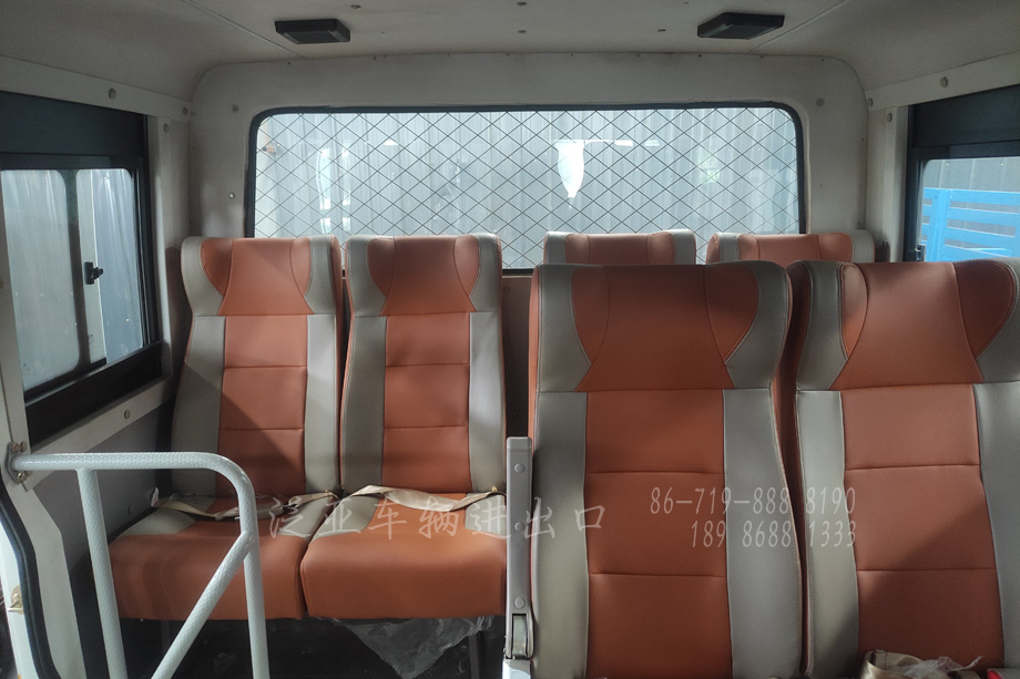 六驱工程车底盘,多用途客车底盘