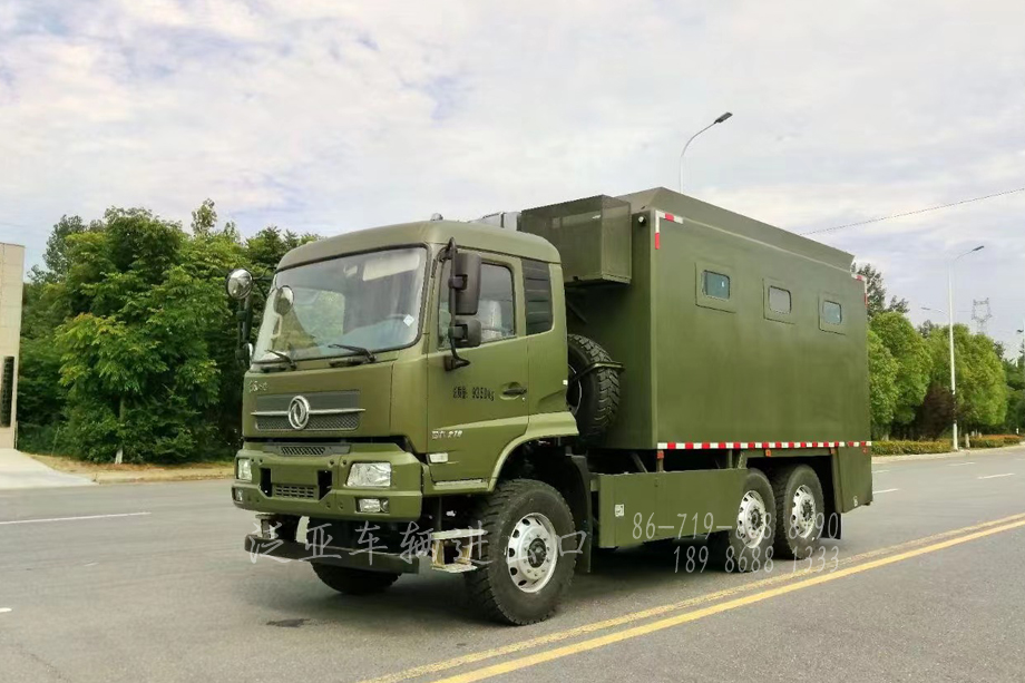 东风天锦炊事车,可供300人就餐