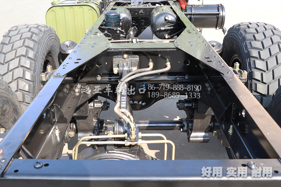 东风六驱,东风6x6,东风6驱,东风EQ2100,东风245,东风越野车,东风自卸车,东风6驱自卸车,东风6x6自卸车,东风尖头自卸车,东风六驱尖头卡车,
东风卡车,东风专用车,东风特种车,东风卡车出口,东风六驱配置,东风六驱参数,