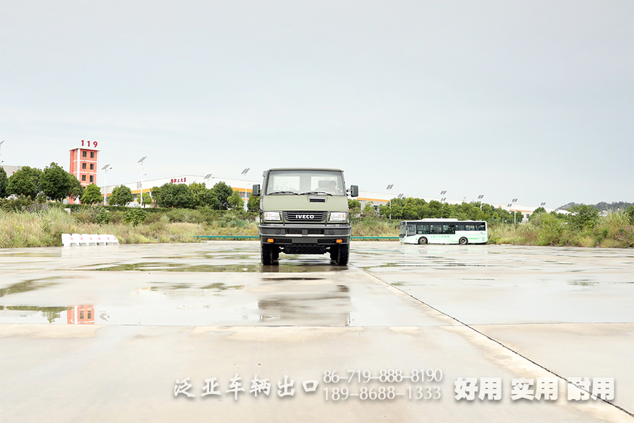 4*4依维柯,依维柯,四驱越野专用车,越野专用车,4x4依维柯越野车