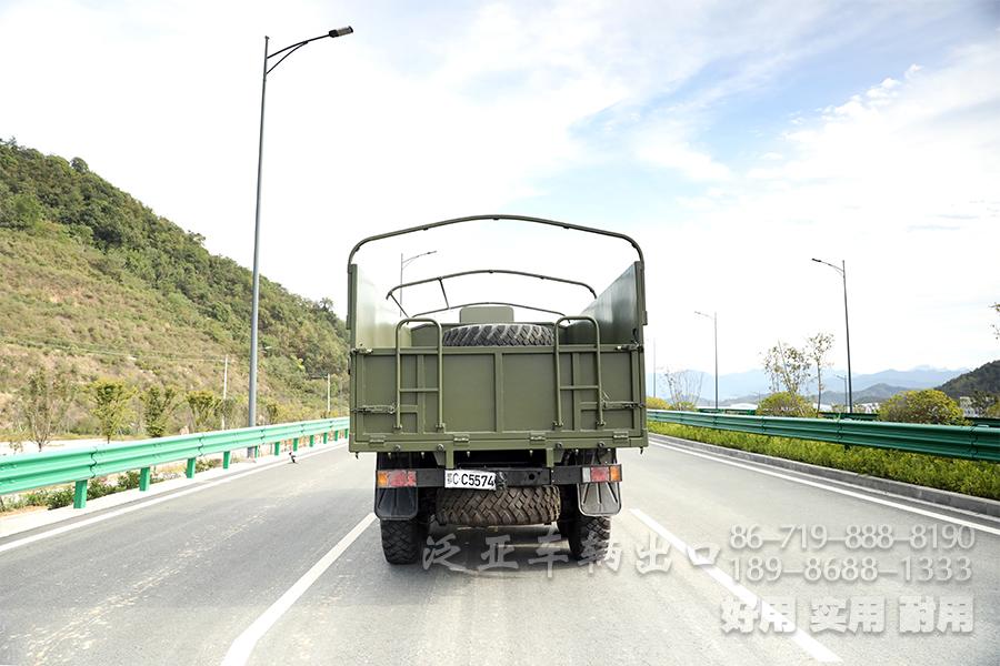 六驱装甲车,越野运兵车,防护型装甲车,防弹越野车,长头运兵车,国际维和车,部队训练指挥车,越野专用车,定制化出口车改装