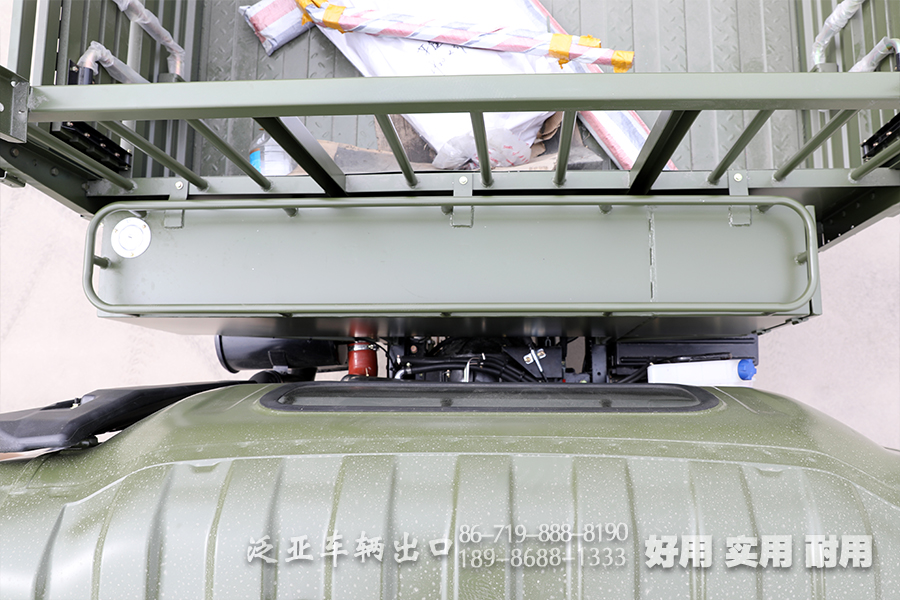 东风六驱,六驱越野卡车,平头卡车,柴油越野汽车,东风6*6卡车,东风6*6运兵车,东风运兵车,六驱运兵车,六驱民用车出口,卡车出口,