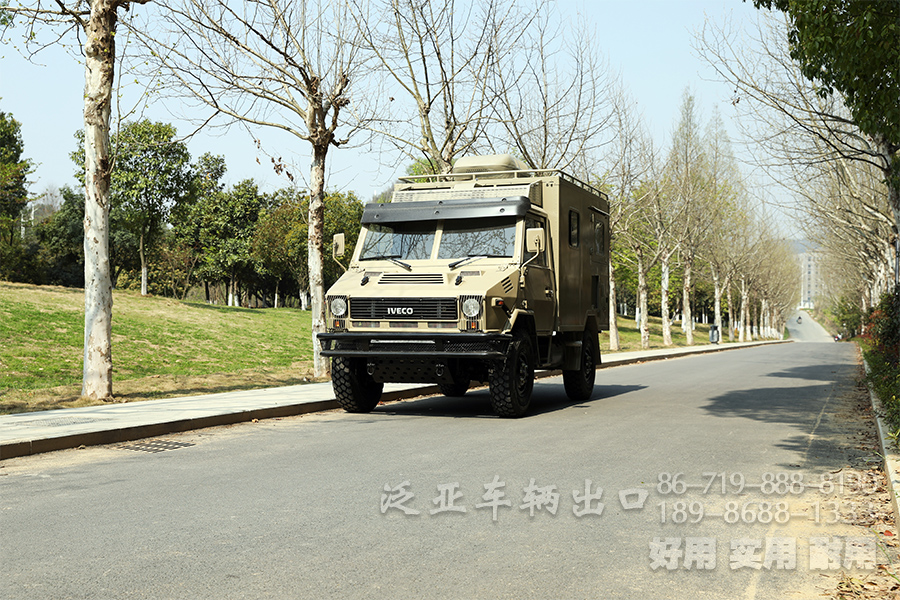 依维柯2046,越野型旅居房车,移动办公车,房车定制改装,户外办公室