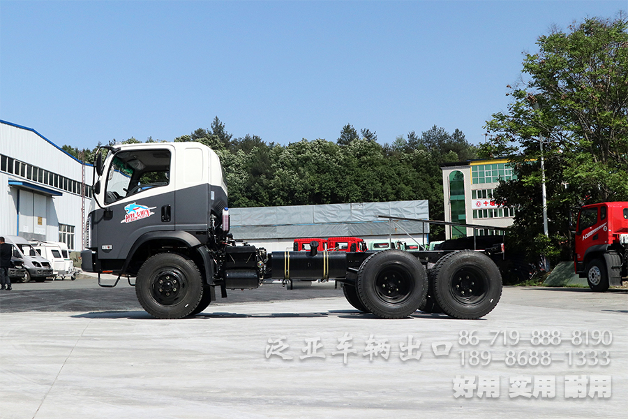 湖北越野专用车官网,湖北越野专用车有限公司官网,越野卡车定制,东风四驱六驱,东风军车改装,越野运兵车,森林消防车,四驱六驱越野车底盘,越野客车,越野卡车,专用车改装,工厂直销专用车、轻型越野卡车底盘、六驱卡车