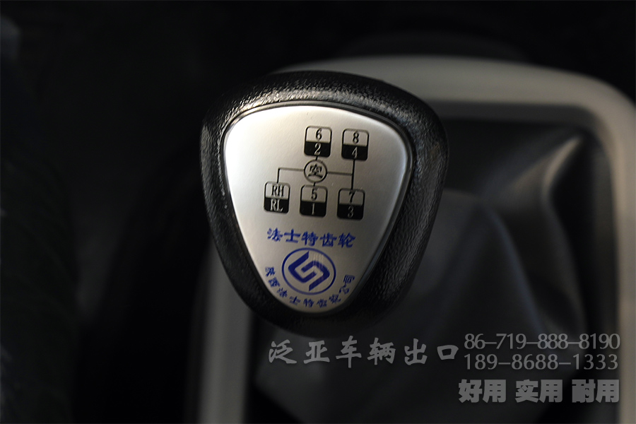 四驱越野底盘、四驱底盘改装、垃圾运输车、14立方垃圾车、轻卡环卫车、多功能垃圾车、4x2垃圾车