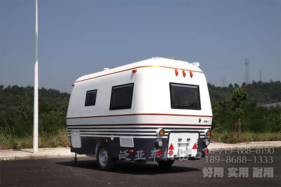 <strong>满足你旅途一切幻想的开来拖挂房车</strong>