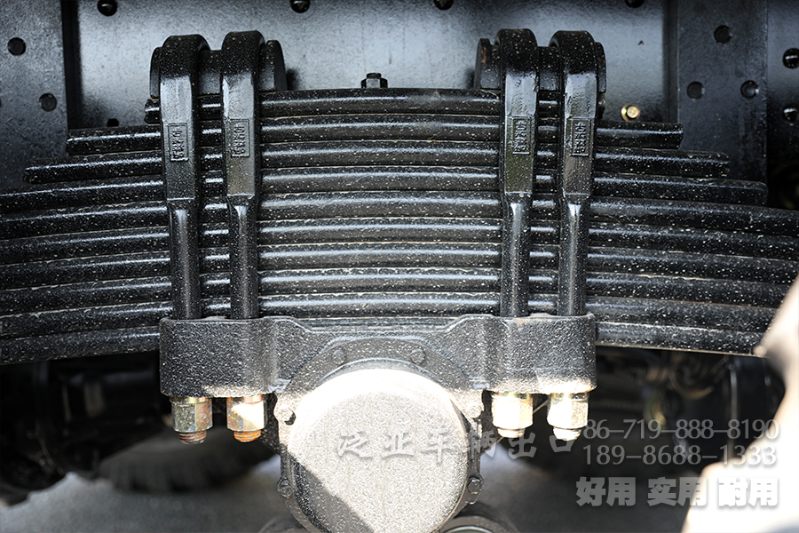 东风六驱340马力越野运输车，340马力重型商用车出口、大载荷越野运输车