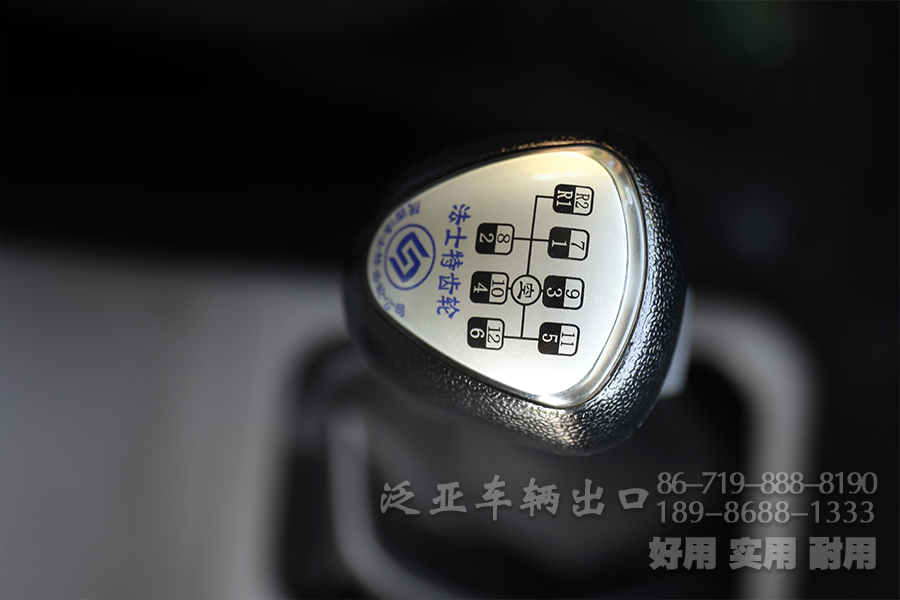 东风六驱340马力越野运输车，340马力重型商用车出口、大载荷越野运输车