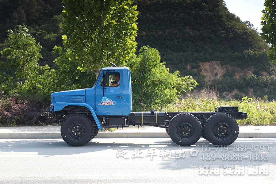 东风六驱经典款EQ2082越野底盘,EQ240,东风蓝卡车,尖头卡车,出口长头底盘,经典越野卡车