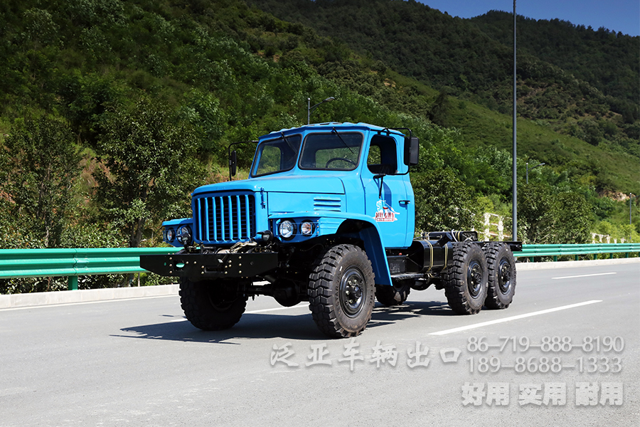东风六驱经典款EQ2082越野底盘,EQ240,东风蓝卡车,尖头卡车,出口长头底盘,经典越野卡车