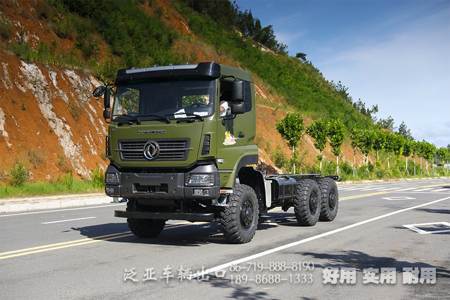 6x6东风25吨重型专用车底盘_340马力东风重卡三桥车_驾乘感舒适的长途货车底盘改装