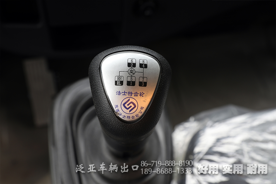 东风4x2轻卡,轻卡越野专用车,160马力小型卡车,小型卡车定制,出口微卡厂家,越野专用车,出口专用车厂家