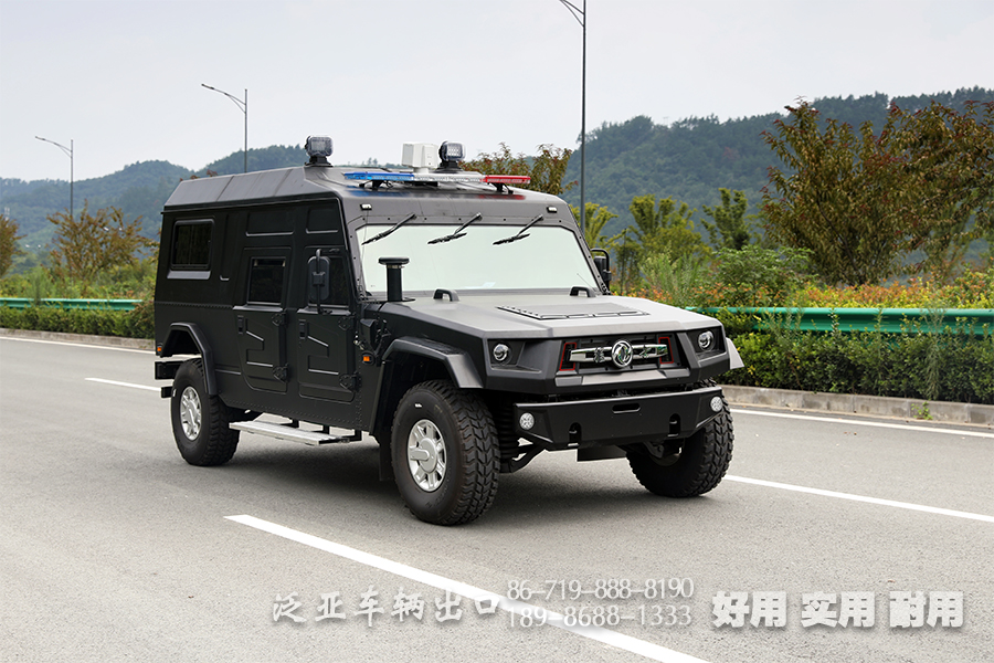 <strong>4*4猛士M50巡逻车：性能、配置及市场分析</strong>