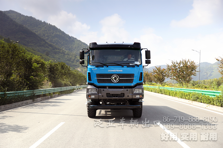 6×6重卡，6×6三桥车，三桥货运卡车，东风全驱，340马力重载卡车，5.5米长途货车
