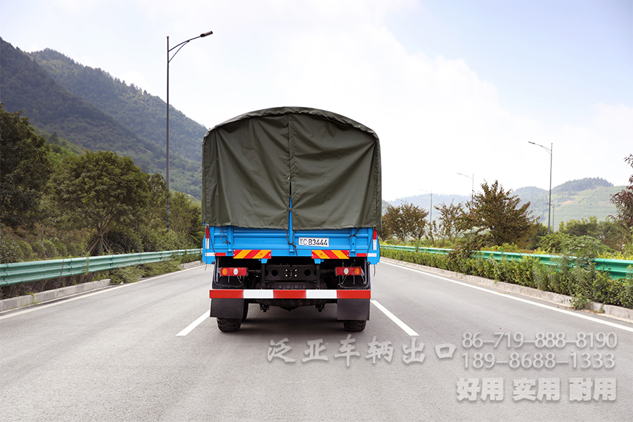 6×6重卡，6×6三桥车，三桥货运卡车，东风全驱，340马力重载卡车，5.5米长途货车