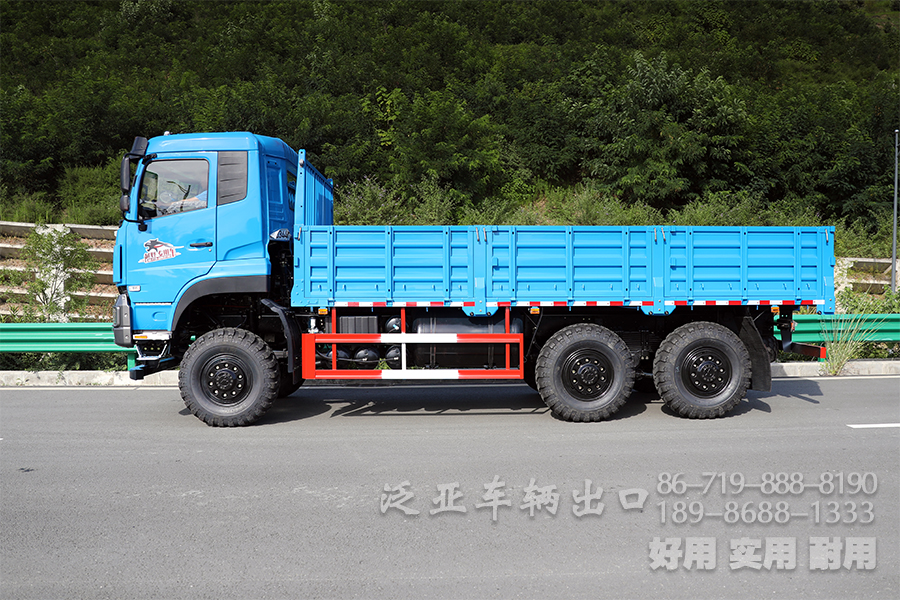 东风六驱，340马力卡车，六驱出口卡车，6*6货运卡车，长途货车，刹车降温水箱，6*6货运卡车