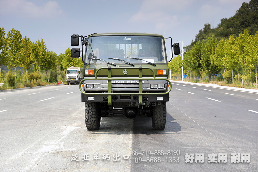 六驱越野车,EQ2102G平头,六驱越野卡车,东风EQ2102G三吨半,东风EQ2102,六驱越野卡车,全驱越野货车,东风6X6全驱卡车