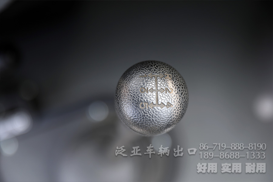 全驱越野底盘,轻型底盘,全驱底盘,长头底盘,底盘改装,短头卡车出口,依维柯4X4,长头房车底盘,全驱轻型房车