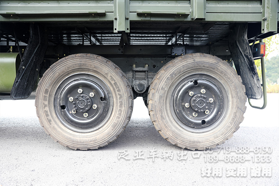 东风六驱,东风6x6,东风平头越野卡车,EQ240,EQ2082,柴油越野汽车,东风6*6卡车,东风越野卡车,六驱卡车出口,全驱民用卡车,东风越野货车