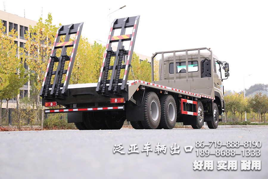 东风8X4,8X4平板,平板底盘,东风10米平板,东风10米底盘,30吨专用车底盘,30吨底盘,专用车底盘改装