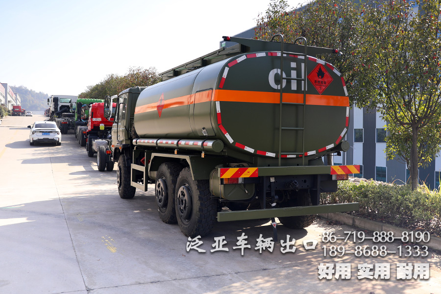 越野加油车、东风六驱、越野油罐车、EQ2102N、东风加油车