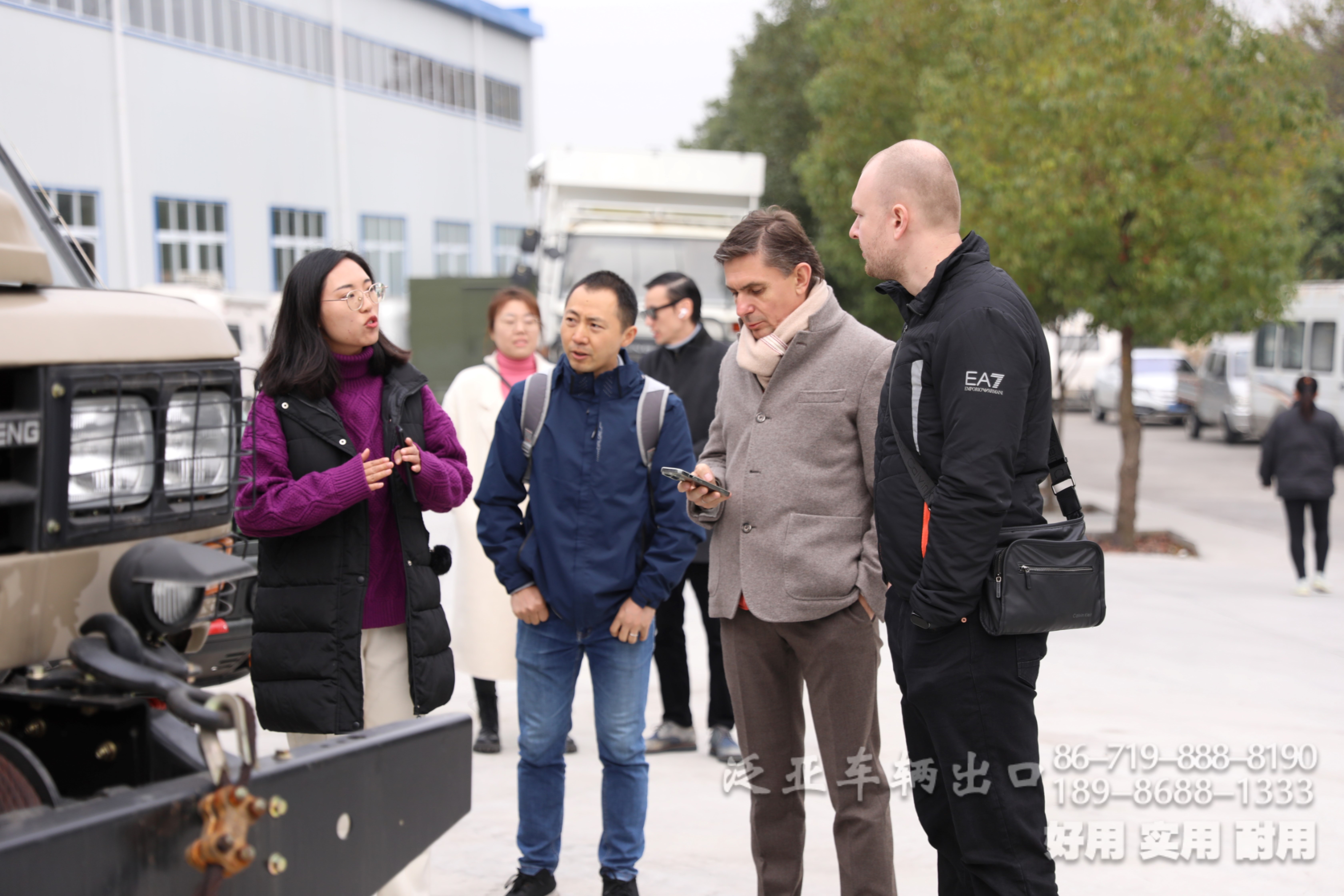 <strong>俄罗斯客户来我公司洽谈</strong>