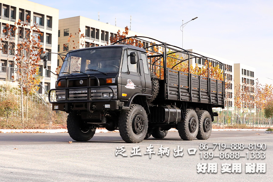 东风带篷杆六驱EQ2102N越野车型、东风黑色6x6越野专用车、东风153驾驶室越野卡车底盘