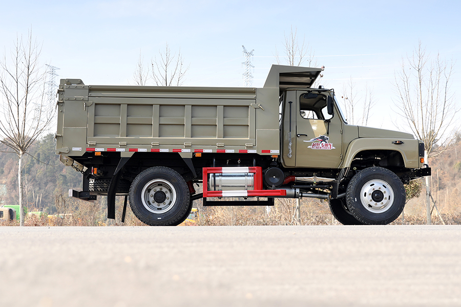 东风四驱，东风4x4，东风四驱尖头大玻璃越野卡车底盘，东风四驱底盘出口，东风底盘出口厂家