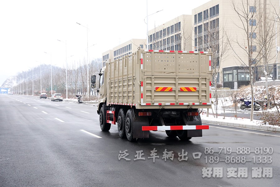 东风六驱。东风6x6，东风大马力越野卡车，天锦驾驶室卡车、210马力卡车