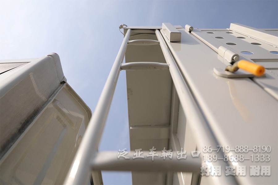 东风13吨自卸车,四驱自卸卡车,4x4自卸车,货箱加高型自卸车,越野自卸卡车,两桥矿用自卸车,自卸车出口,自卸车销售