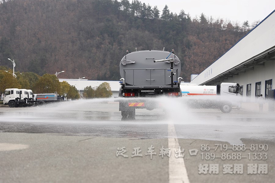 消防运水车，10方喷洒车，东风消防车，4*2水罐车，国三喷洒车，环卫绿化车，绿化喷洒车