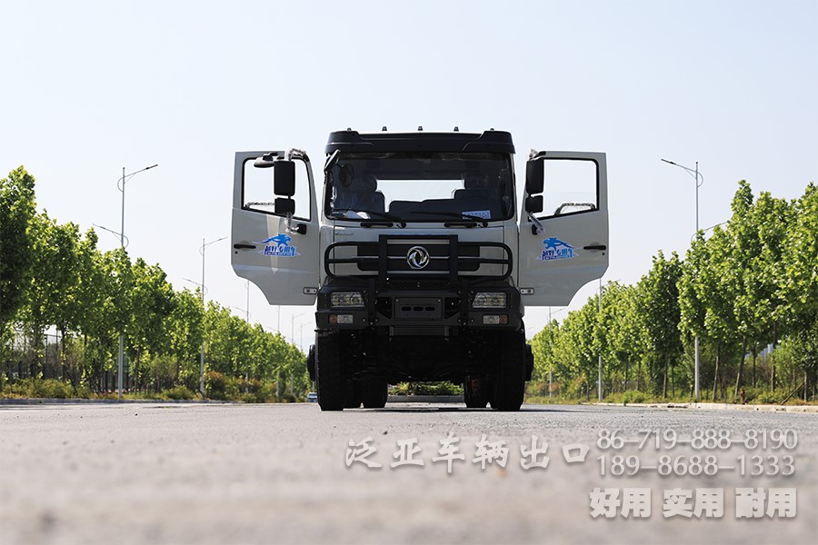 东风4x2，越野专用车底盘，190马力底盘