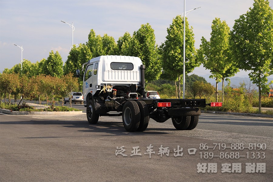 东风4x2，吸污车8档专用车底盘，多功能特种车底盘，底盘改装厂家