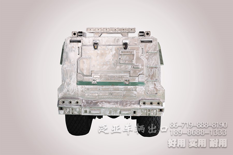 沙漠车、装甲车、自动挡、6×6、大脚怪、越野冲浪车