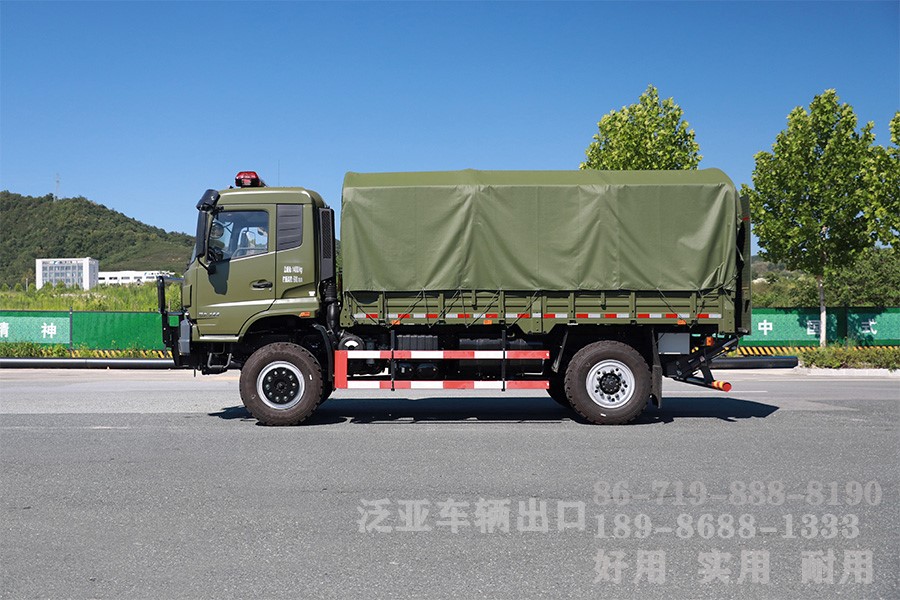 东风四驱，4x4全驱，运兵车