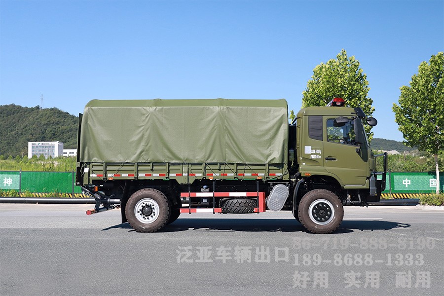 东风四驱，4x4全驱，运兵车