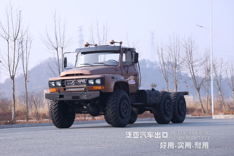 东风六驱6*62100越野底盘